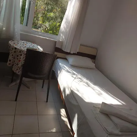 Maison d'hôtes Rose Pension *