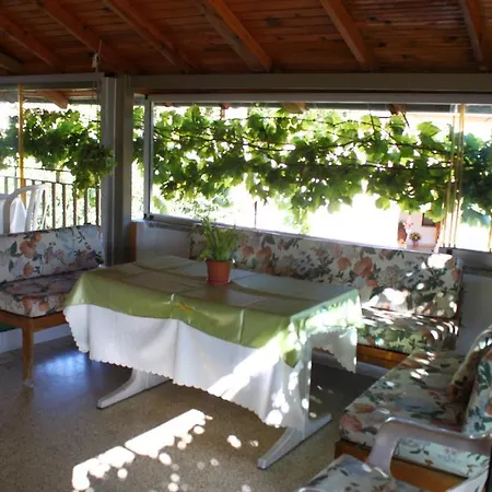 Rose Pension *